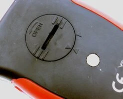 Rozemeijer Floating Digital Scale 50kg -Sportvisserserdenhaag Winkel 79555 sealed waterproof battery compartment